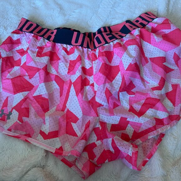 Under Armour Running Shorts Size Medium - Picture 1 of 1